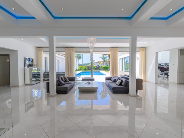 5 Slaapkamer Villa in San Roque Club
