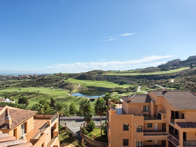 Ático con 4 Dormitorios  en Calanova Golf