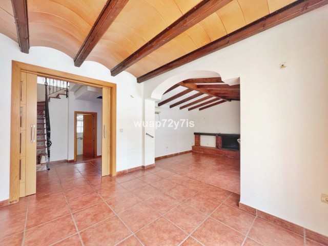 5 Bedrooms Villa in Benalmadena
