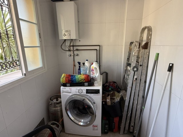 Villa con 5 Dormitorios  en Alhaurín de la Torre