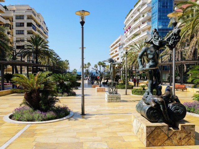 Liikekiinteistö Marbella