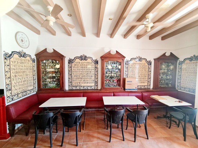 Comercial con 0 Dormitorios  en Marbella