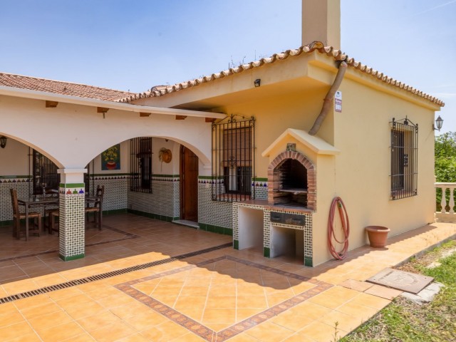 3 Sovrums Villa i Estepona