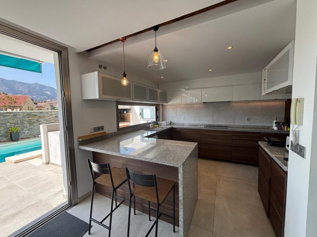 4 Bedrooms Villa in Fuengirola