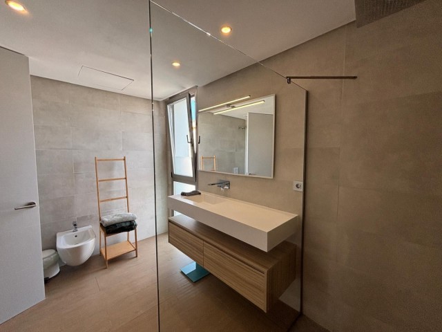 4 Bedrooms Villa in Fuengirola