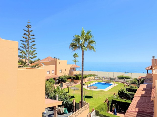 Adosado con 3 Dormitorios  en Casares Playa