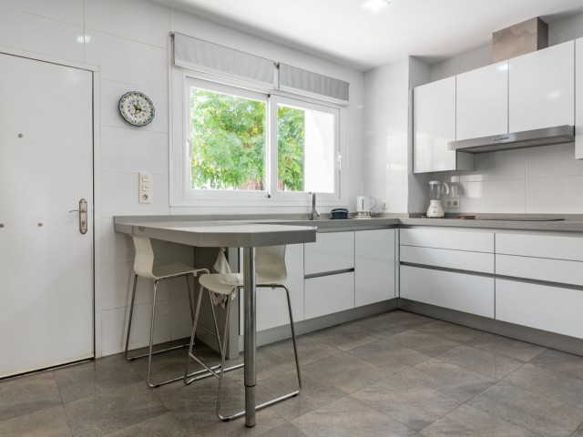 Villa avec 4 Chambres  à Marbella