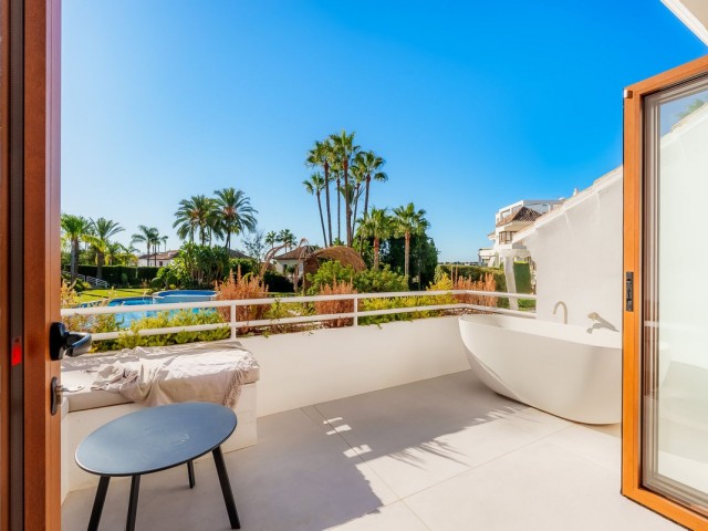 4 Slaapkamer Appartement in Nueva Andalucía