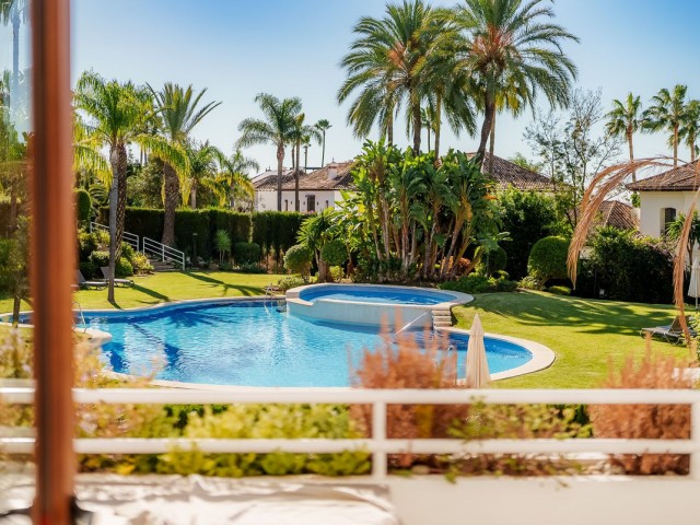 4 Slaapkamer Appartement in Nueva Andalucía