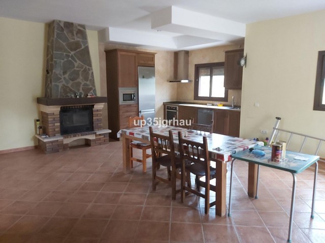 5 Sovrums Villa i Estepona