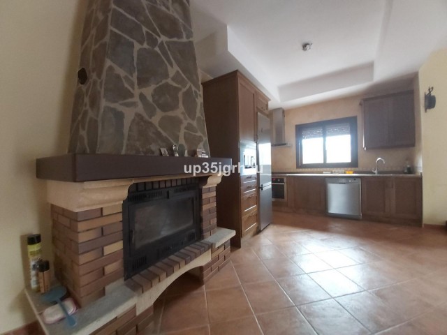 5 Sovrums Villa i Estepona