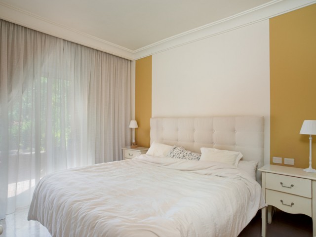 2 Soveroms Leilighet i Nueva Andalucía