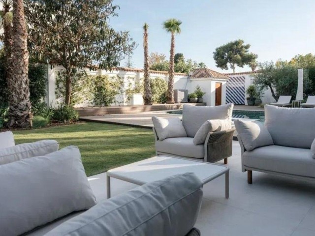 5 Bedrooms Villa in Puerto Banús