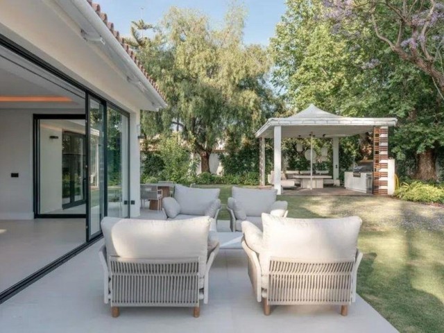 5 Bedrooms Villa in Puerto Banús