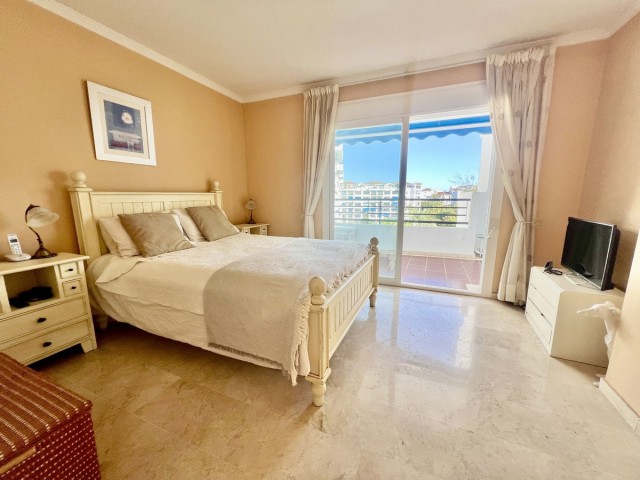 3 Bedrooms Apartment in Puerto Banús
