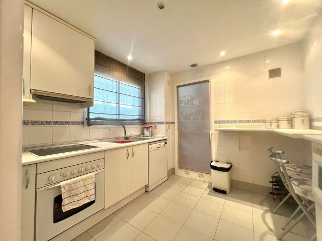 3 Bedrooms Apartment in Puerto Banús