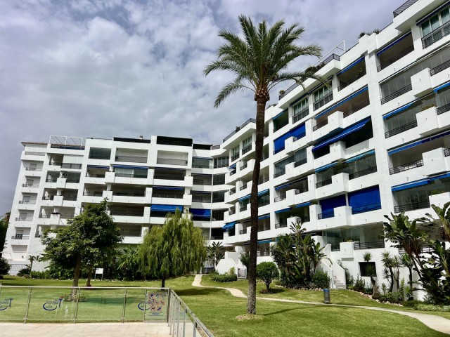 3 Bedrooms Apartment in Puerto Banús