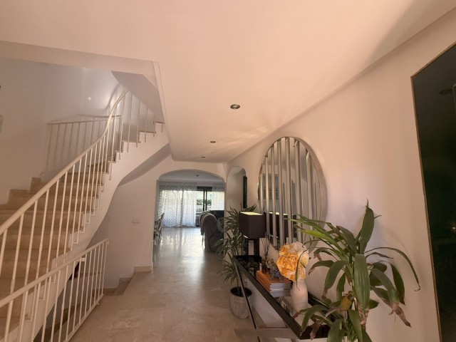 4 Soveroms Rekkehus i Atalaya