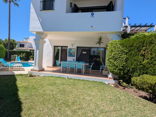 4 Bedrooms Villa in San Pedro de Alcántara