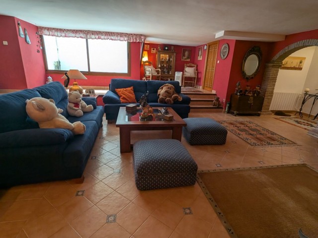 4 Bedrooms Villa in San Pedro de Alcántara