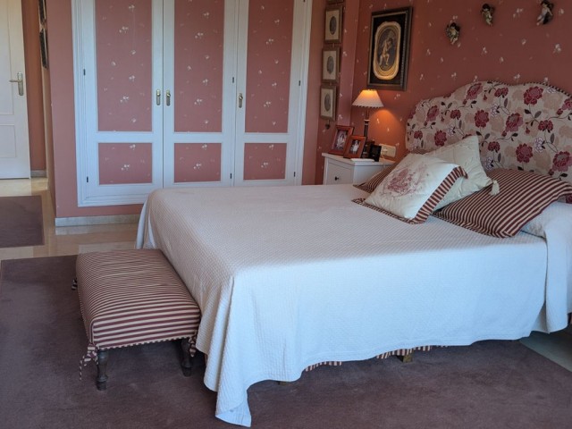 4 Bedrooms Villa in San Pedro de Alcántara