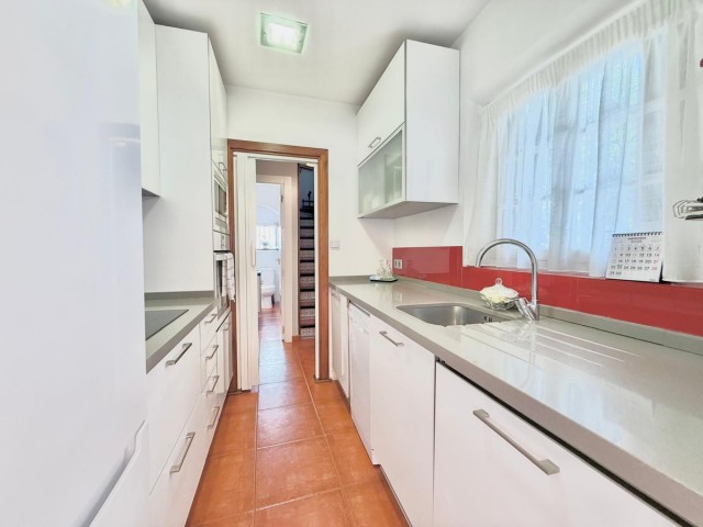 2 Makuuhuoneen Rivitalo Fuengirola