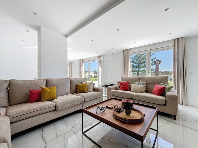 5 Schlafzimmer Villa in Almayate