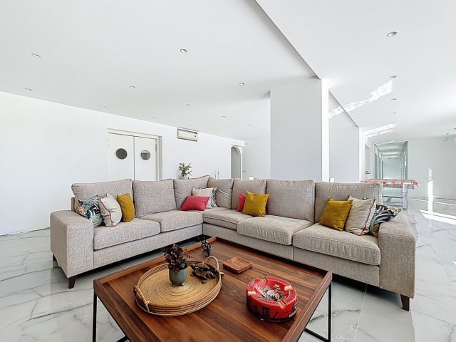 5 Schlafzimmer Villa in Almayate