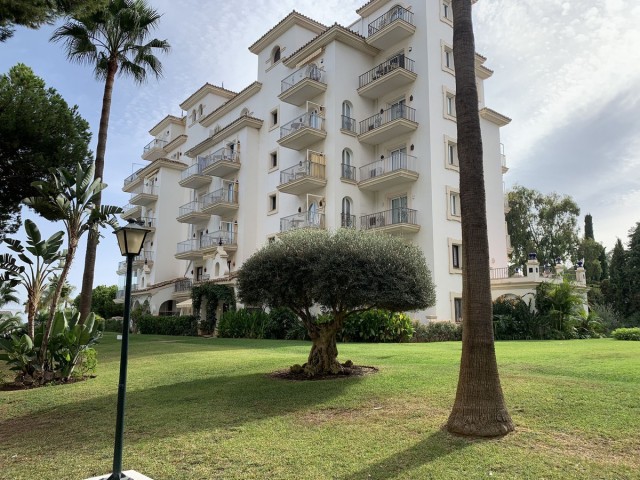 2 Bedrooms Apartment in Puerto Banús