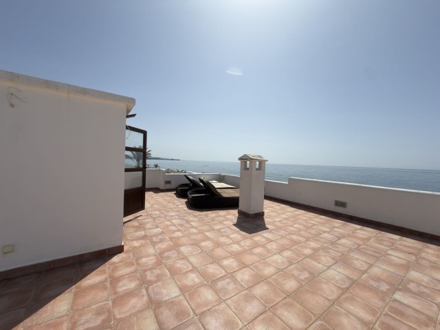 5 Sovrums Villa i Estepona
