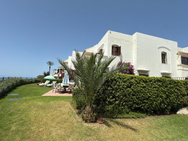 5 Sovrums Villa i Estepona