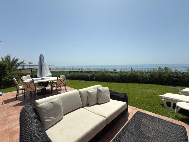 5 Sovrums Villa i Estepona