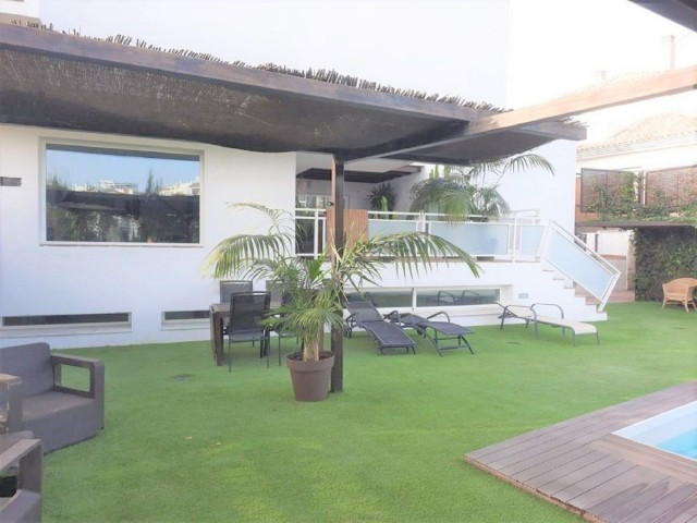 5 Soveroms Villa i Cerros del Aguila