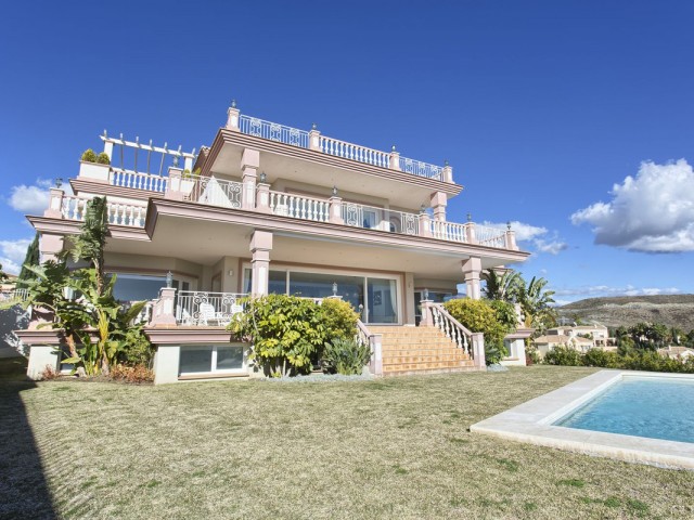 8 Soveroms Villa i Los Flamingos