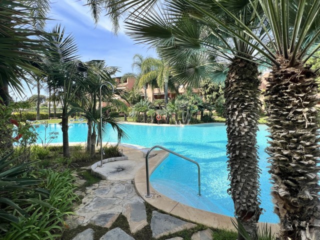 3 Bedrooms Apartment in Guadalmina Baja