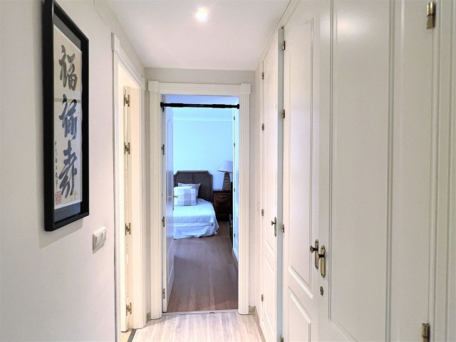 Appartement avec 3 Chambres  à Guadalmina Baja