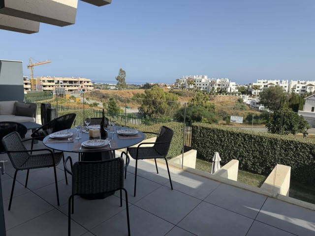 2 Makuuhuoneen Huoneisto Estepona