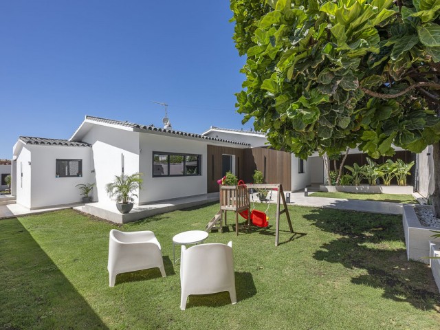 3 Sovrums Villa i Estepona