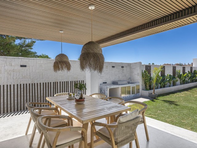3 Sovrums Villa i Estepona