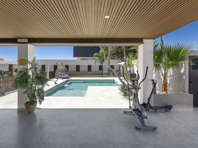 3 Sovrums Villa i Estepona