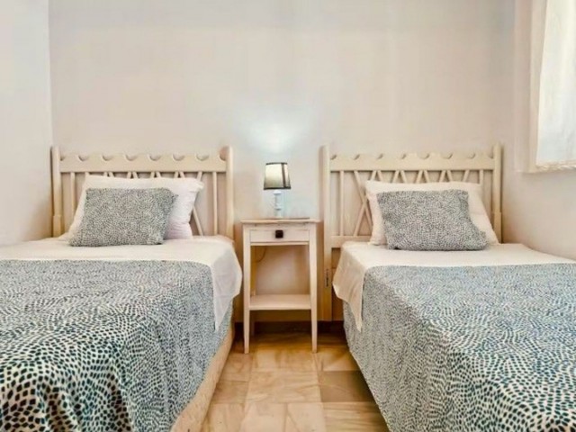 3 Sovrums Villa i Estepona