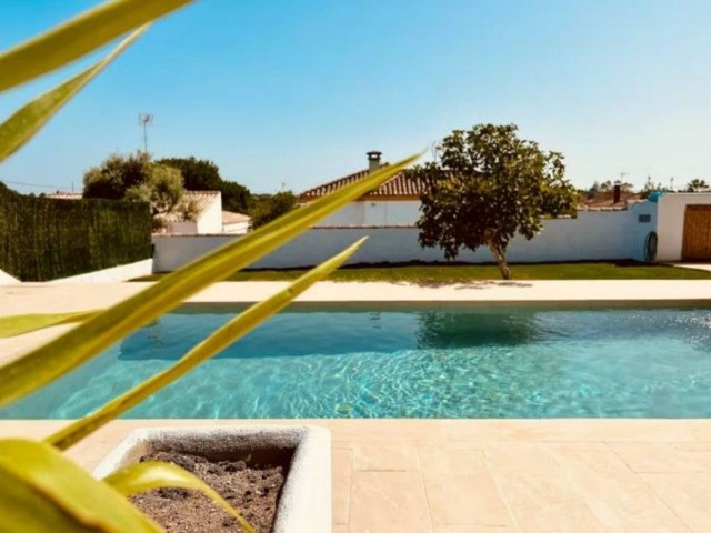 3 Sovrums Villa i Estepona