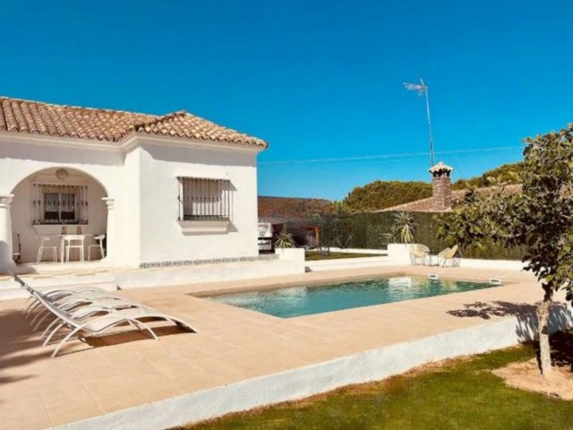 3 Sovrums Villa i Estepona