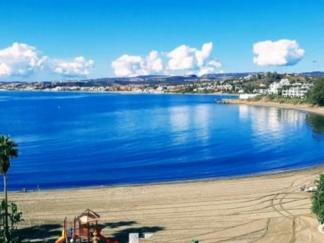 3 Sovrums Villa i Estepona