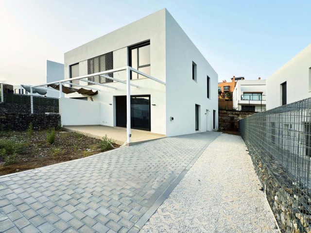 4 Bedrooms Townhouse in Riviera del Sol
