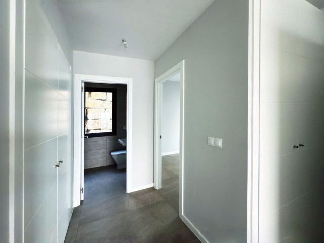 4 Schlafzimmer Reihenhaus in Riviera del Sol