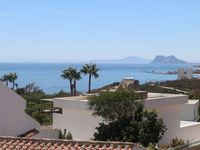 Villa avec 4 Chambres  à Torreguadiaro