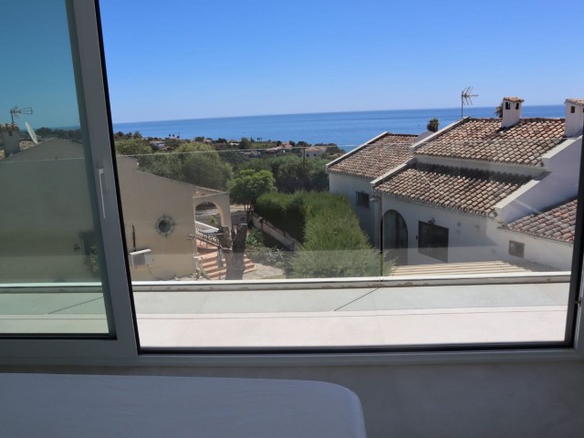 Villa avec 4 Chambres  à Torreguadiaro