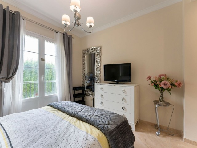 Villa con 3 Dormitorios  en Mijas