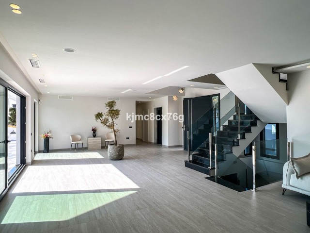 5 Sovrums Villa i El Faro